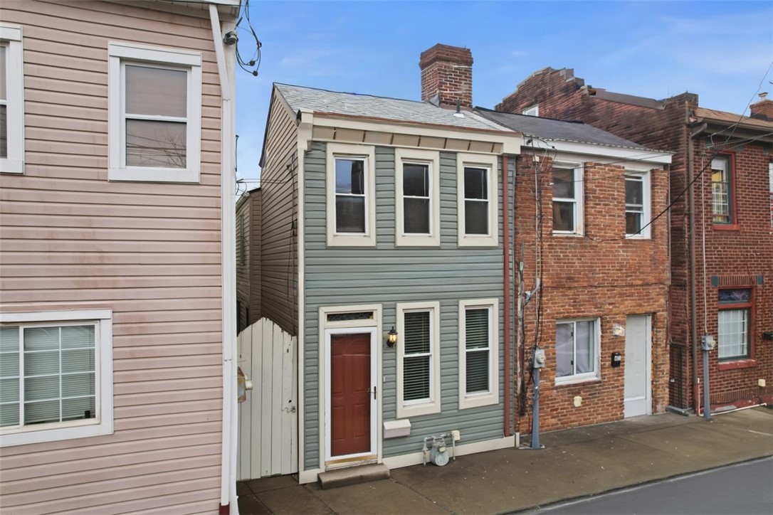 59 S 14th St