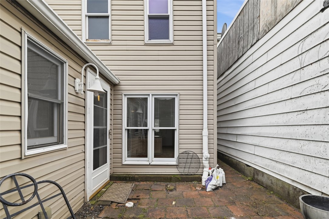 59 S 14th St