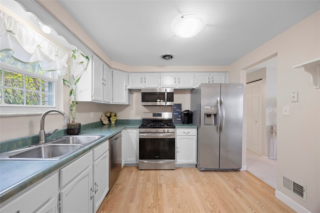 4036 Crabapple