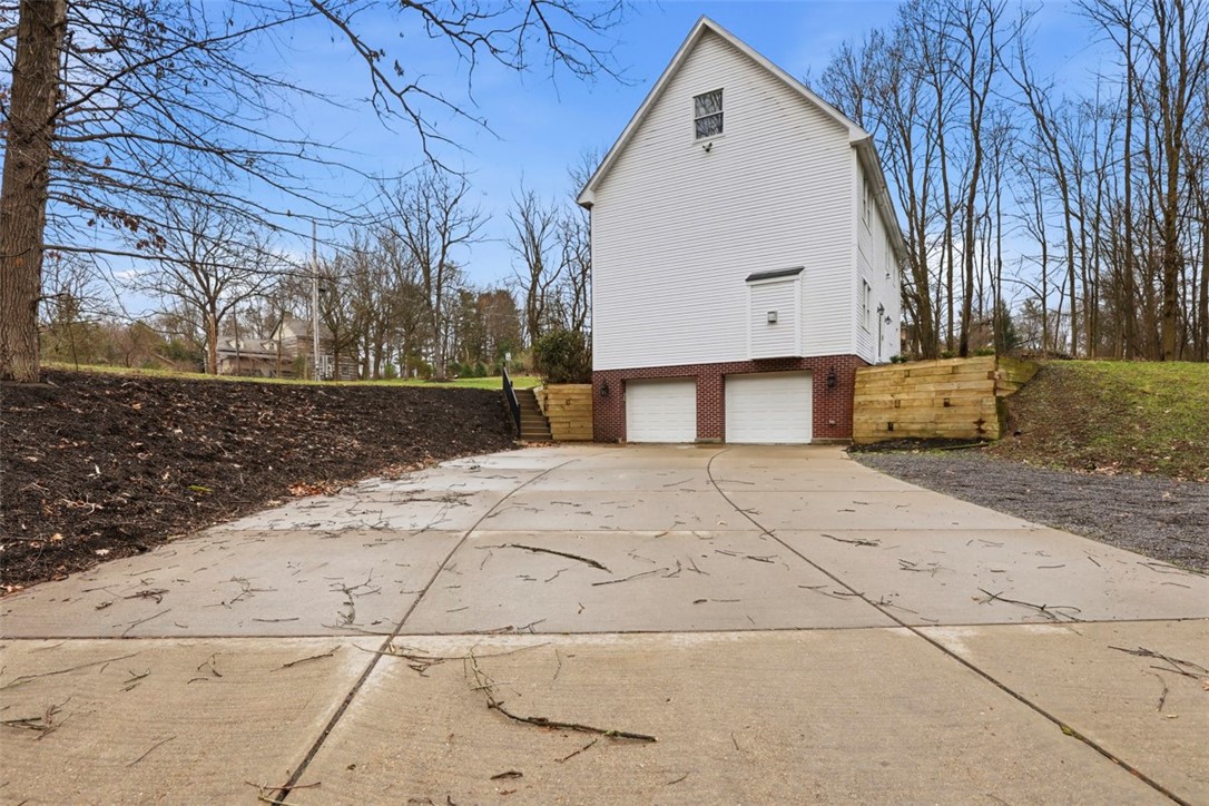 5653 Meridian Rd