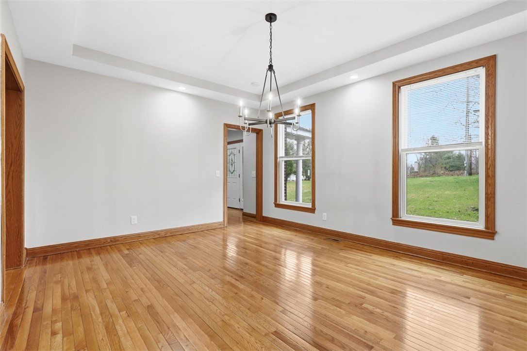 5653 Meridian Rd