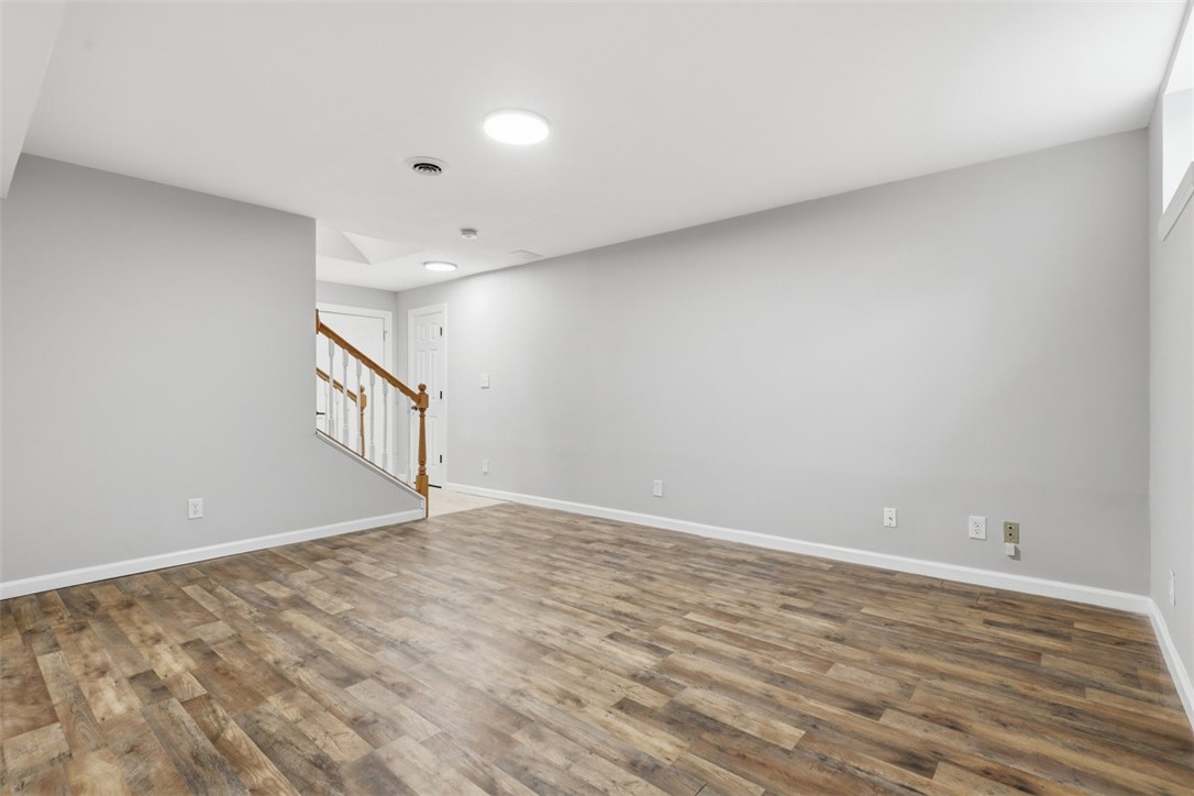 5653 Meridian Rd