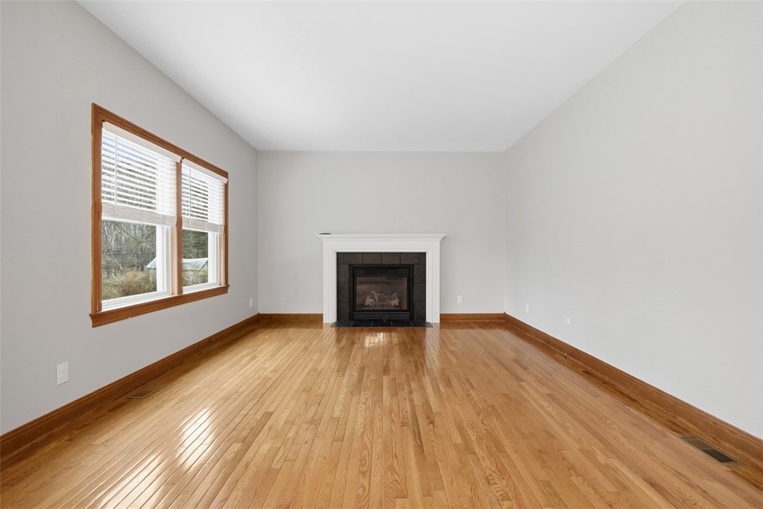 5653 Meridian Rd