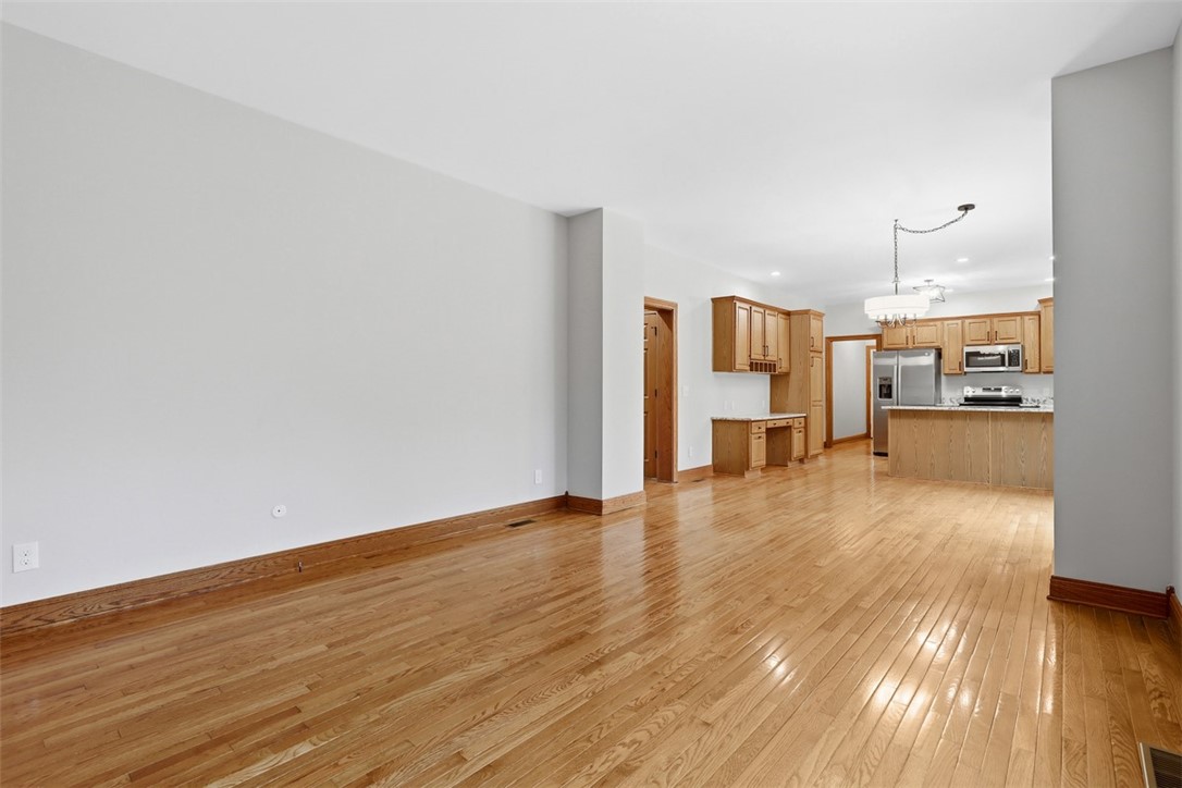 5653 Meridian Rd