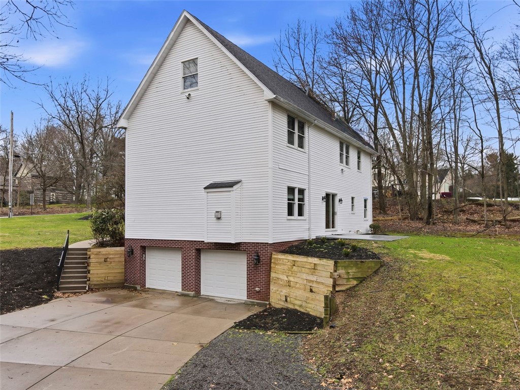 5653 Meridian Rd