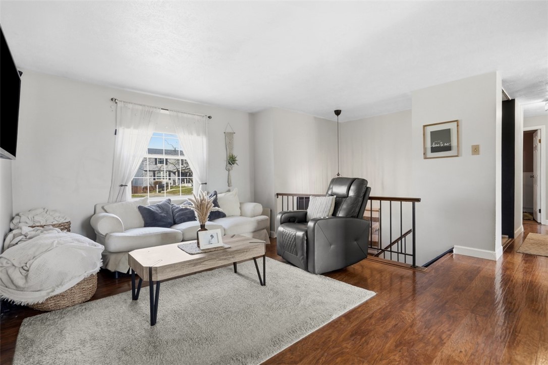 129 Scottsdale Dr