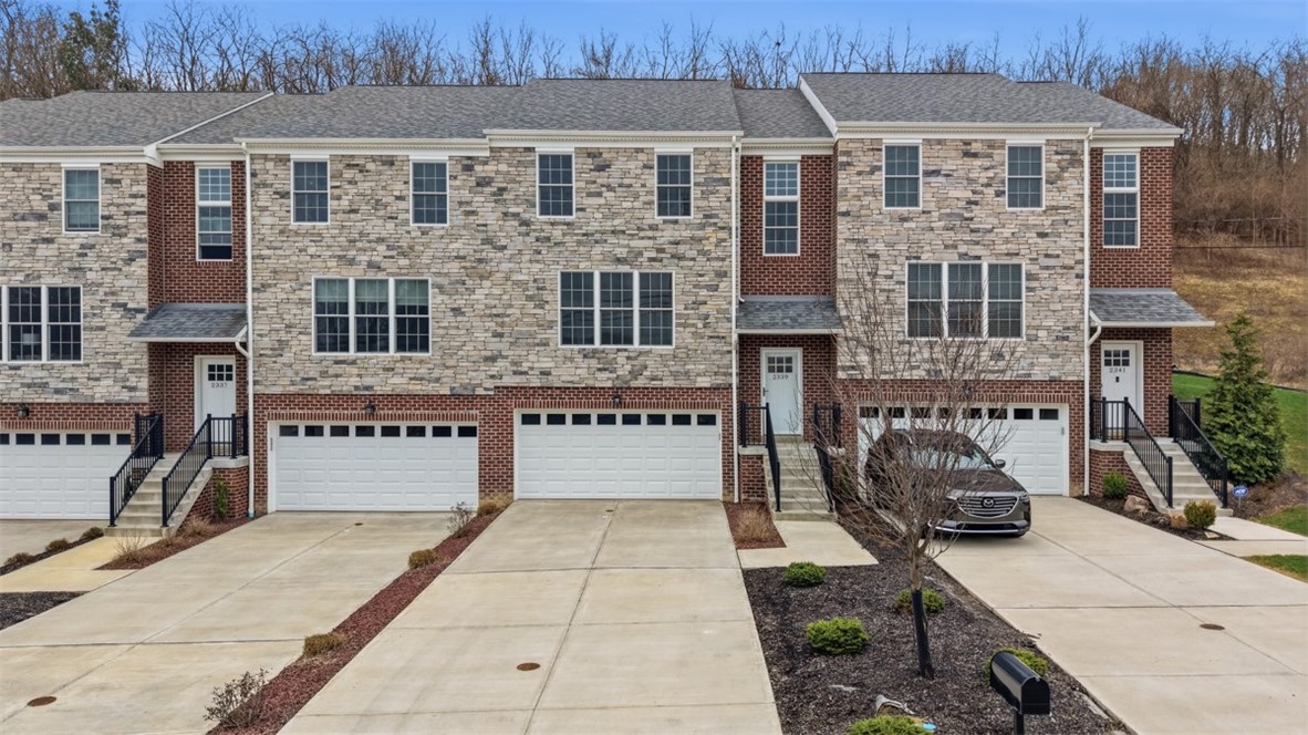 2339 Old Greentree Rd