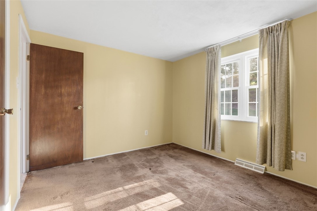 114 Lycoming Dr