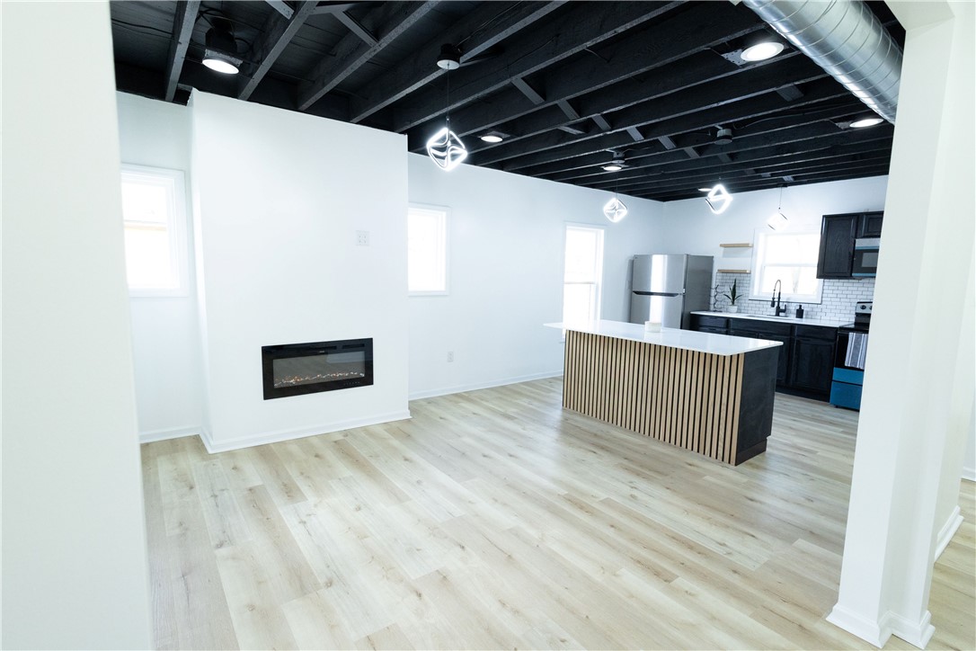 143 Orchard St