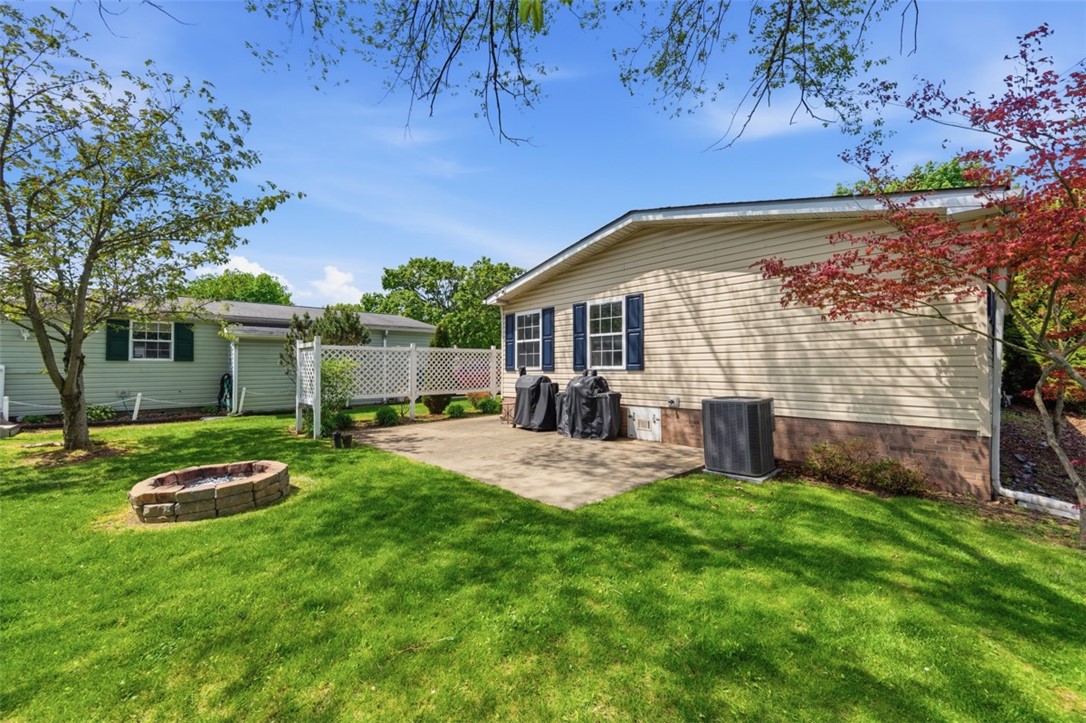10 North Rock Lake Court