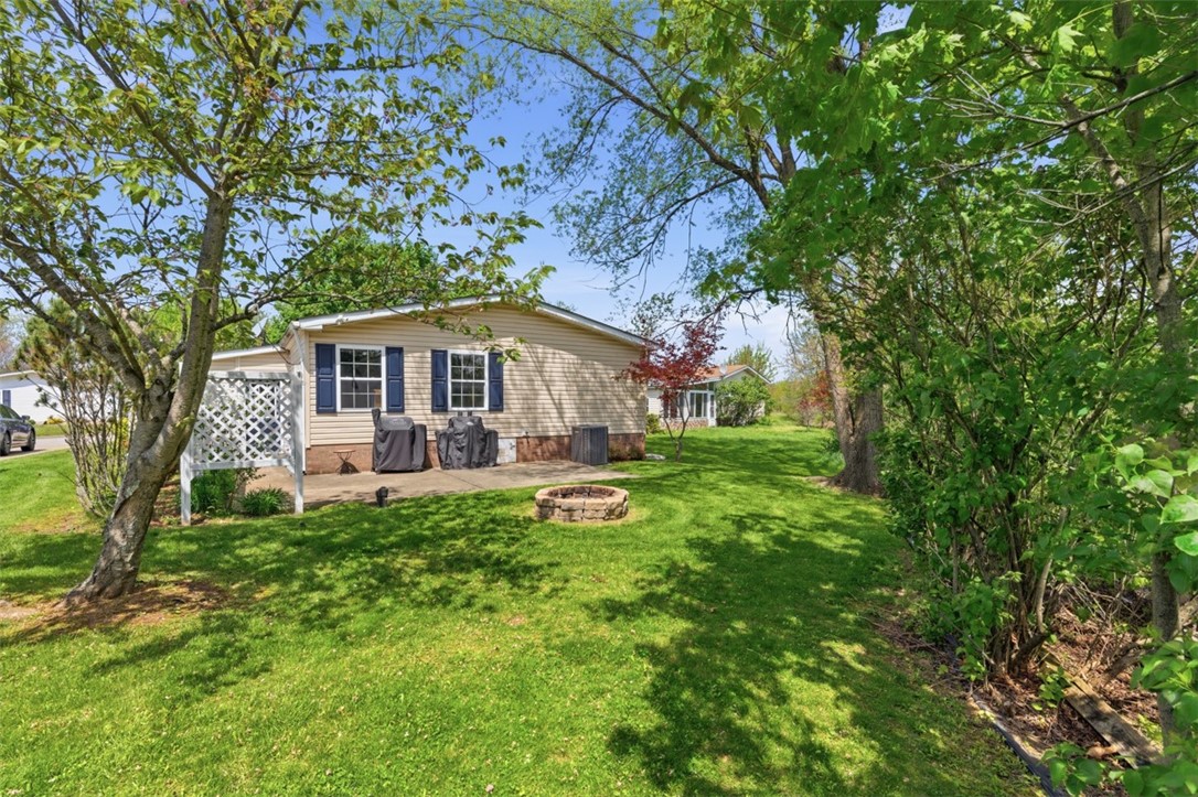 10 North Rock Lake Court