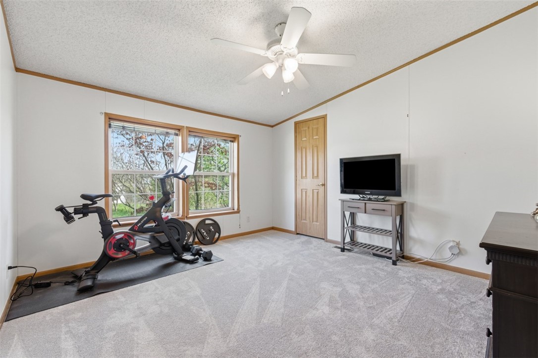 10 North Rock Lake Court