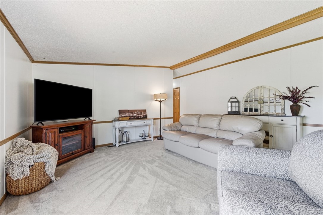 10 North Rock Lake Court