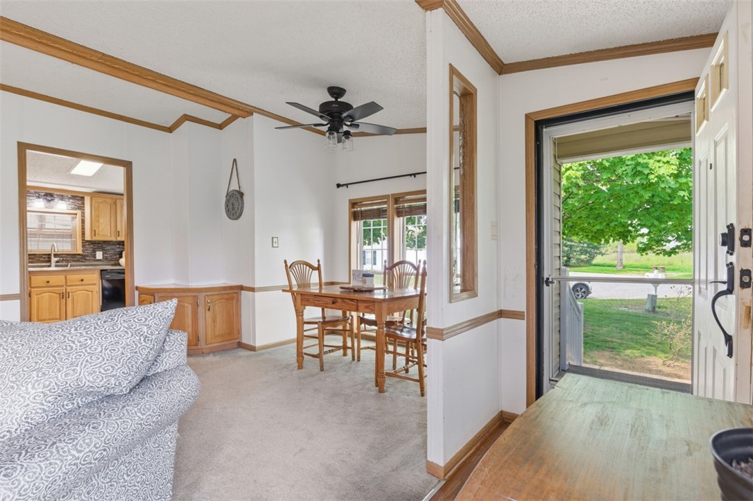 10 North Rock Lake Court