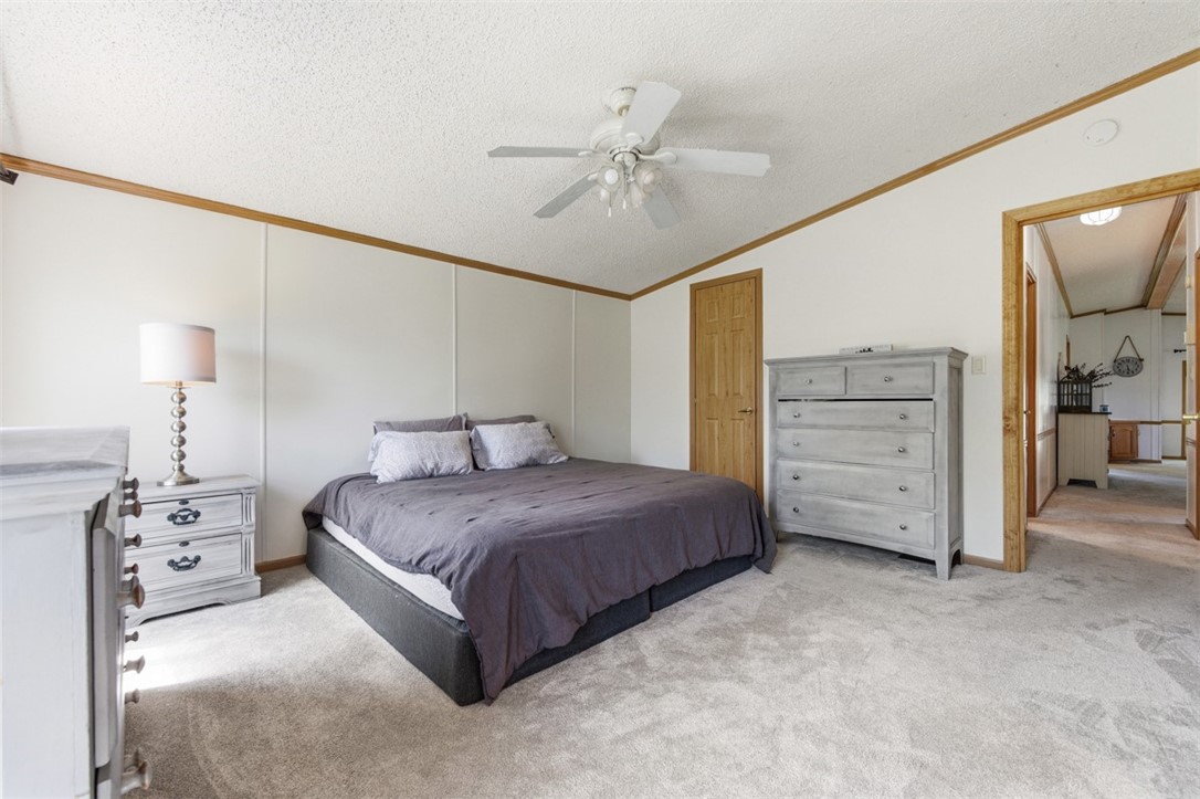 10 North Rock Lake Court
