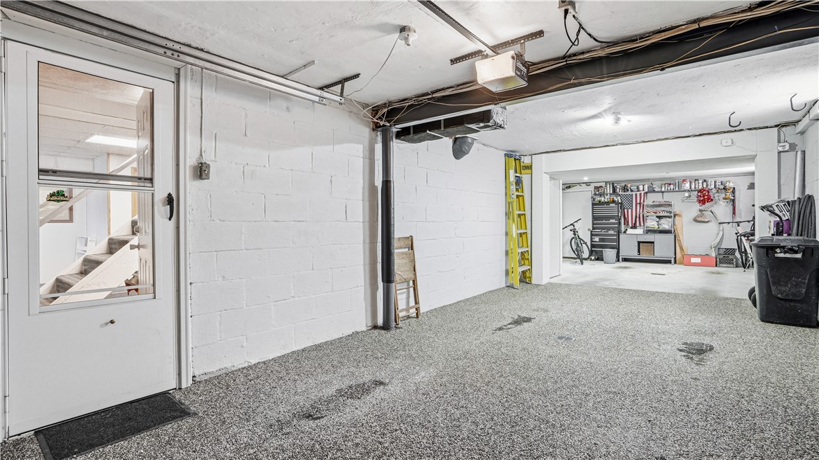 32 Herbst Rd