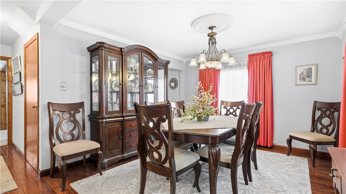 32 Herbst Rd