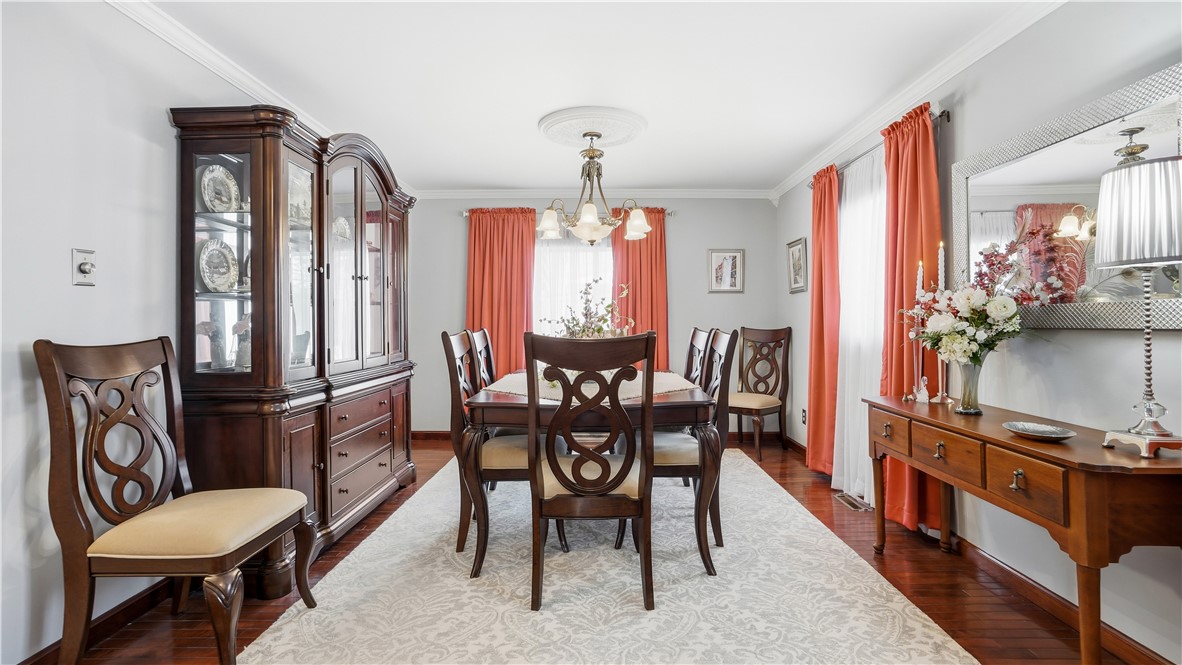 32 Herbst Rd