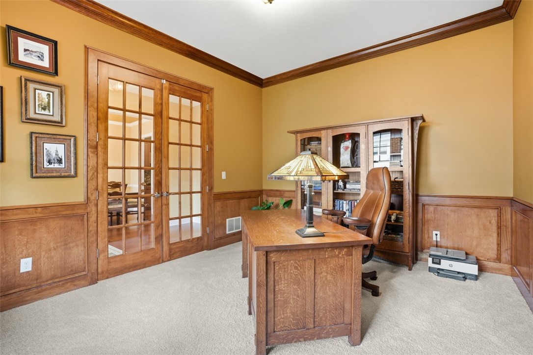 195 Seneca PL