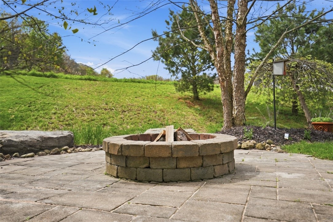 195 Seneca PL