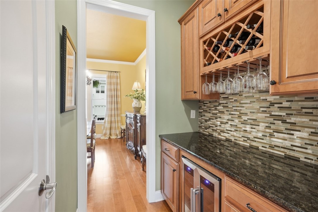 195 Seneca PL