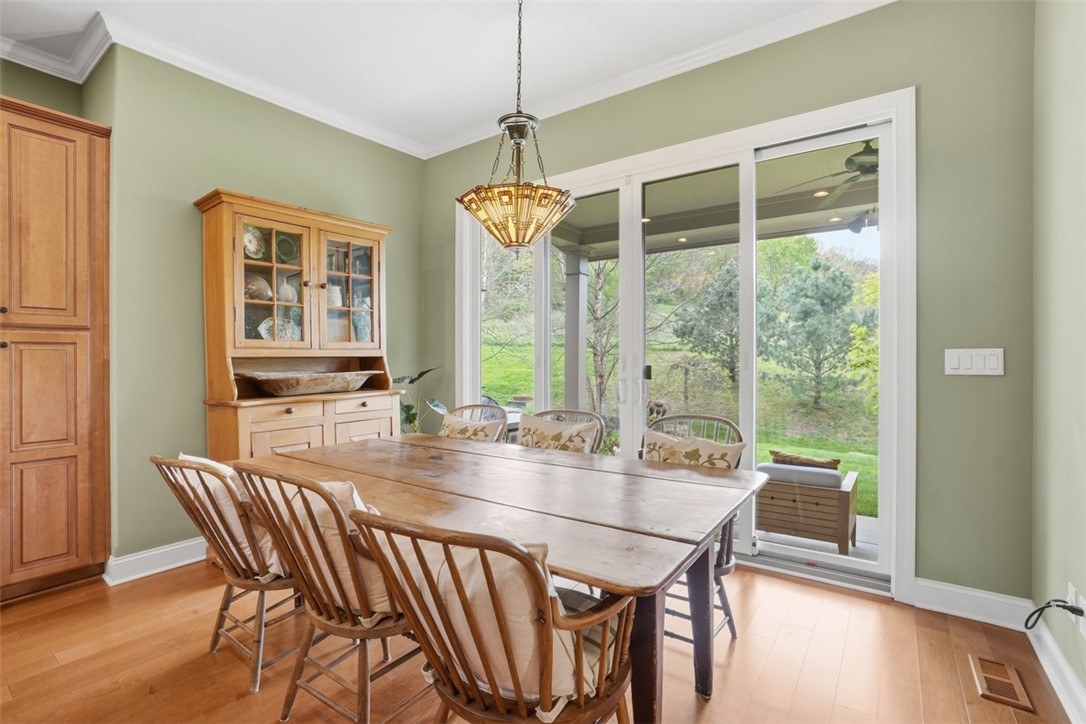 195 Seneca PL