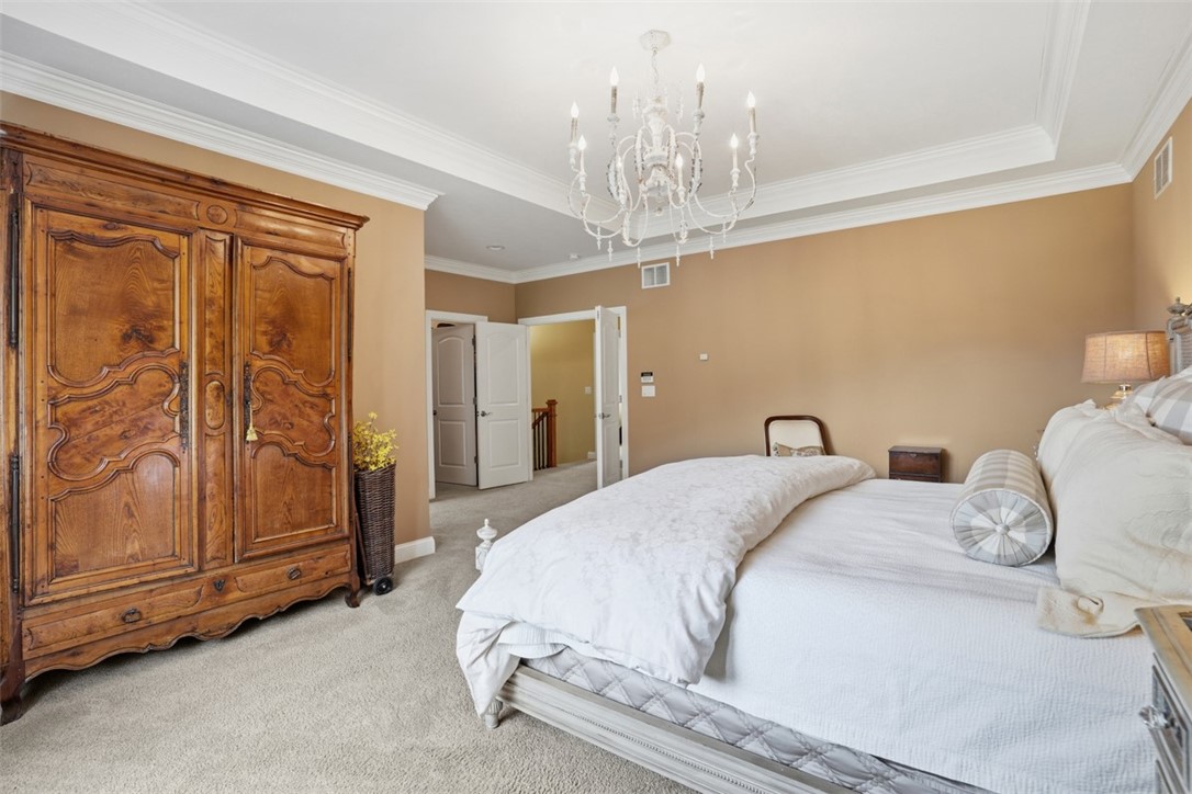 195 Seneca PL