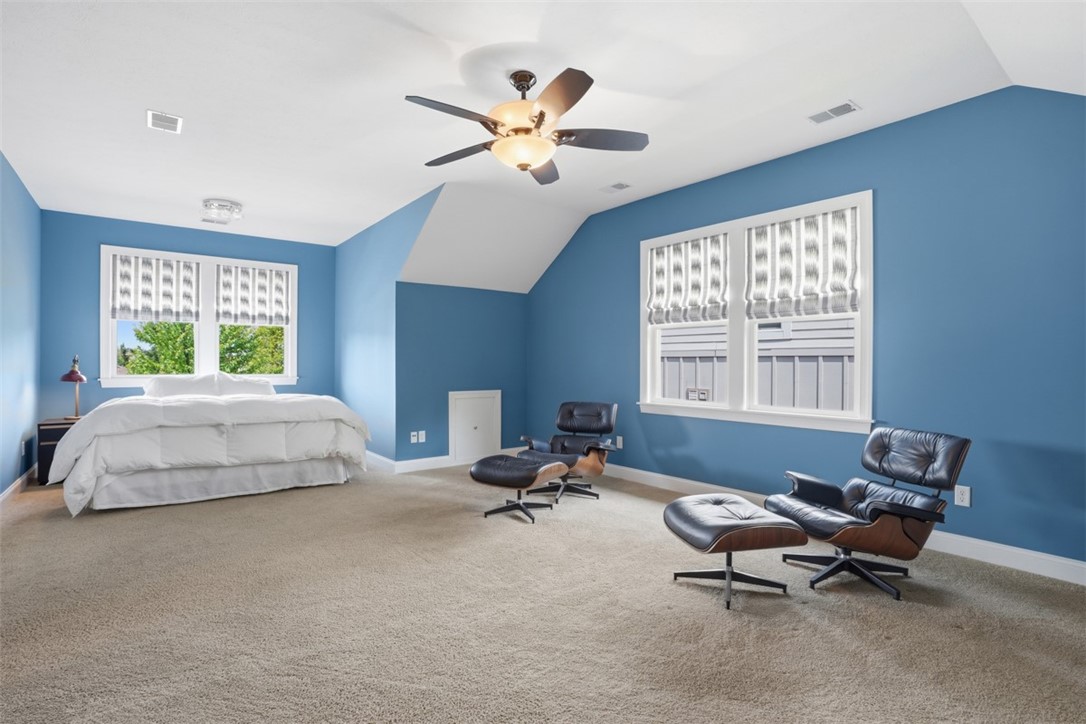 195 Seneca PL
