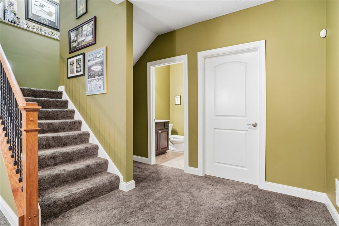 195 Seneca PL
