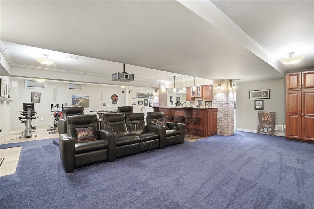 1040 Chanticleer Dr