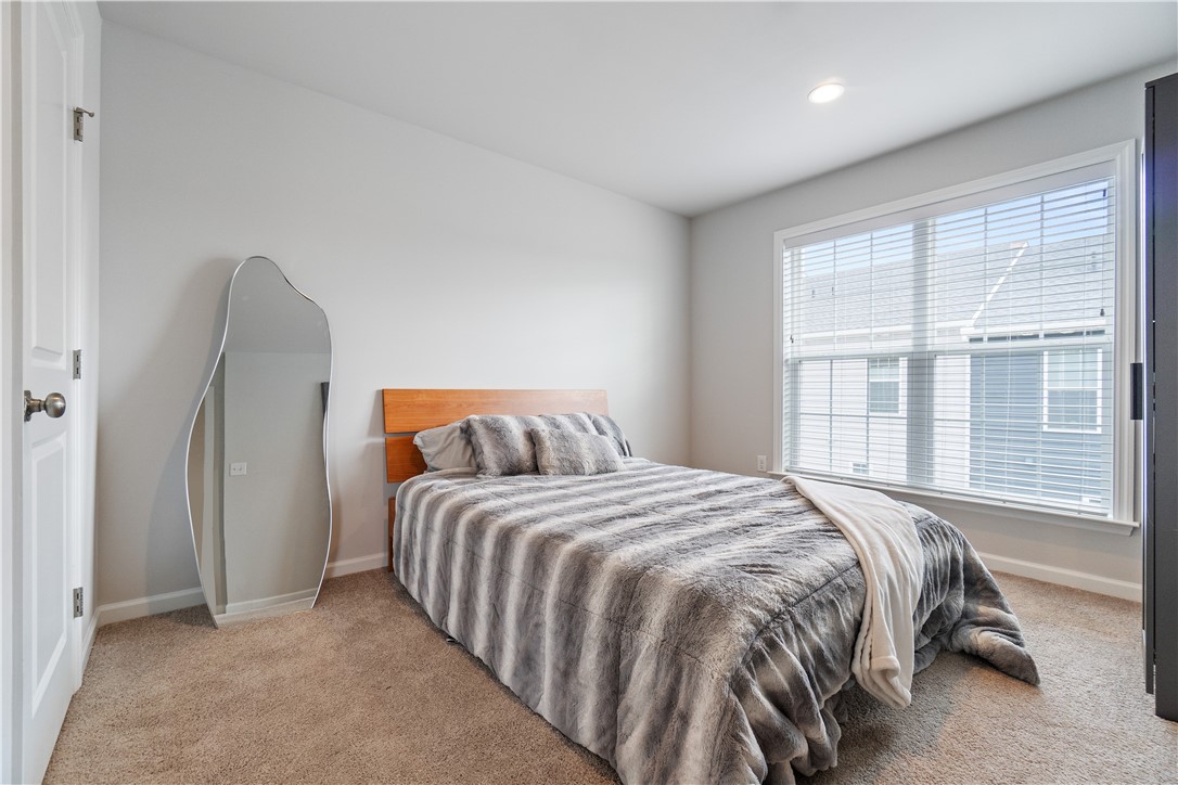 314 Harlequin St