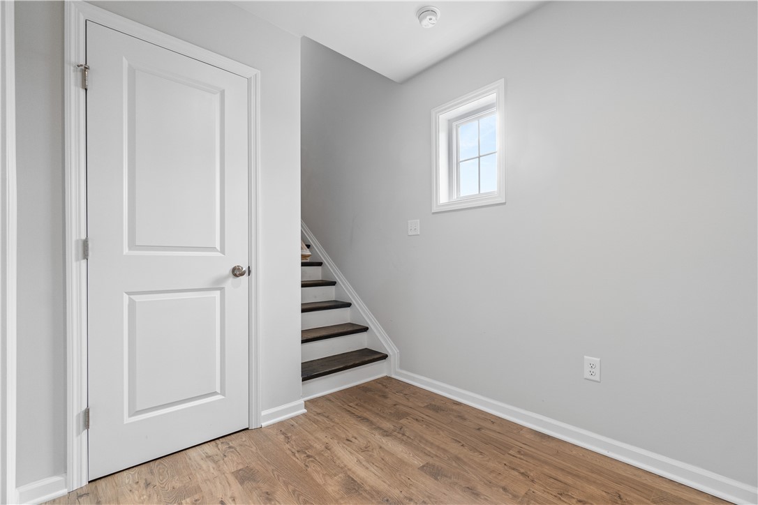 314 Harlequin St