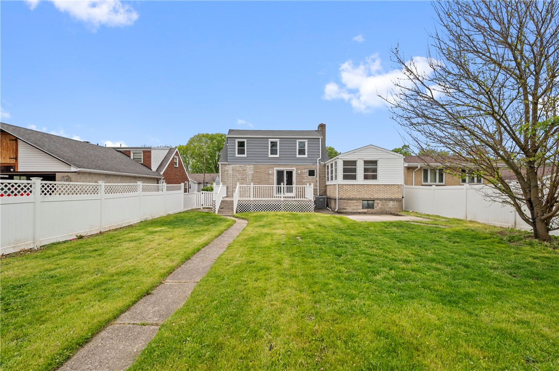 126 8th Ave