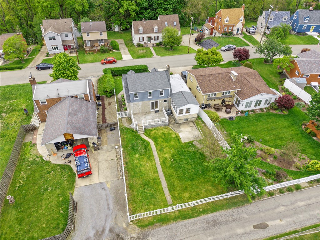 126 8th Ave