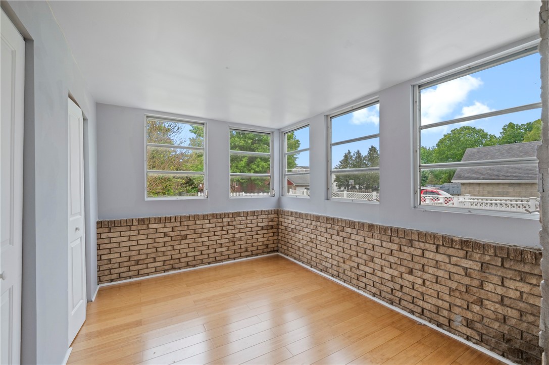 126 8th Ave