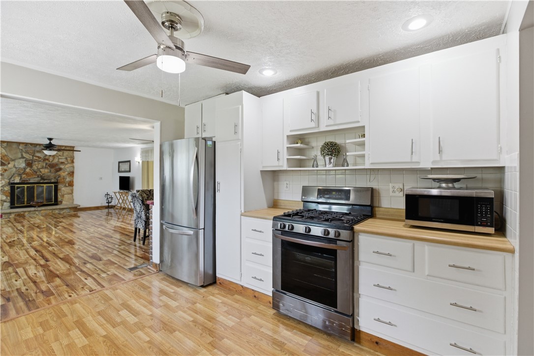 203 Burch Dr