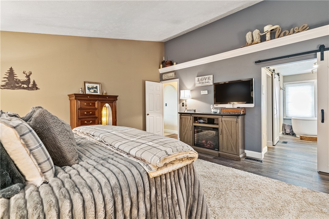 105 Forest Glen Dr