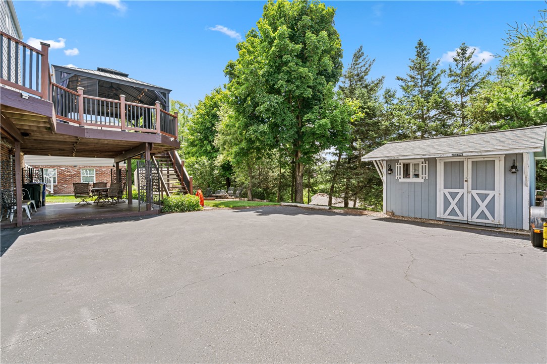 105 Forest Glen Dr