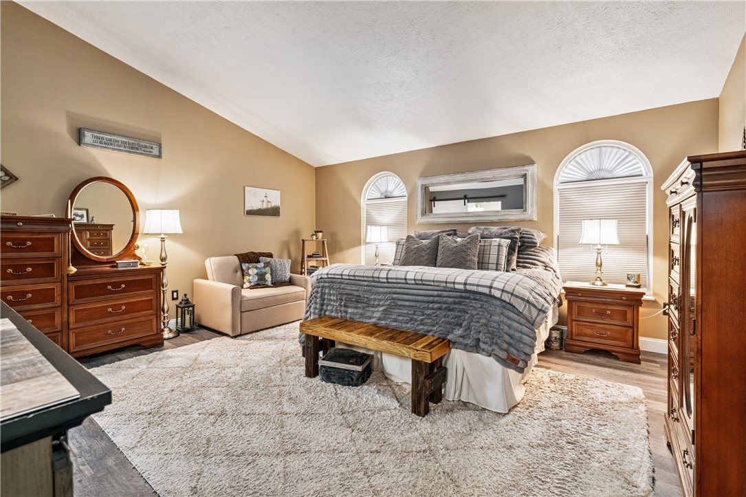 105 Forest Glen Dr