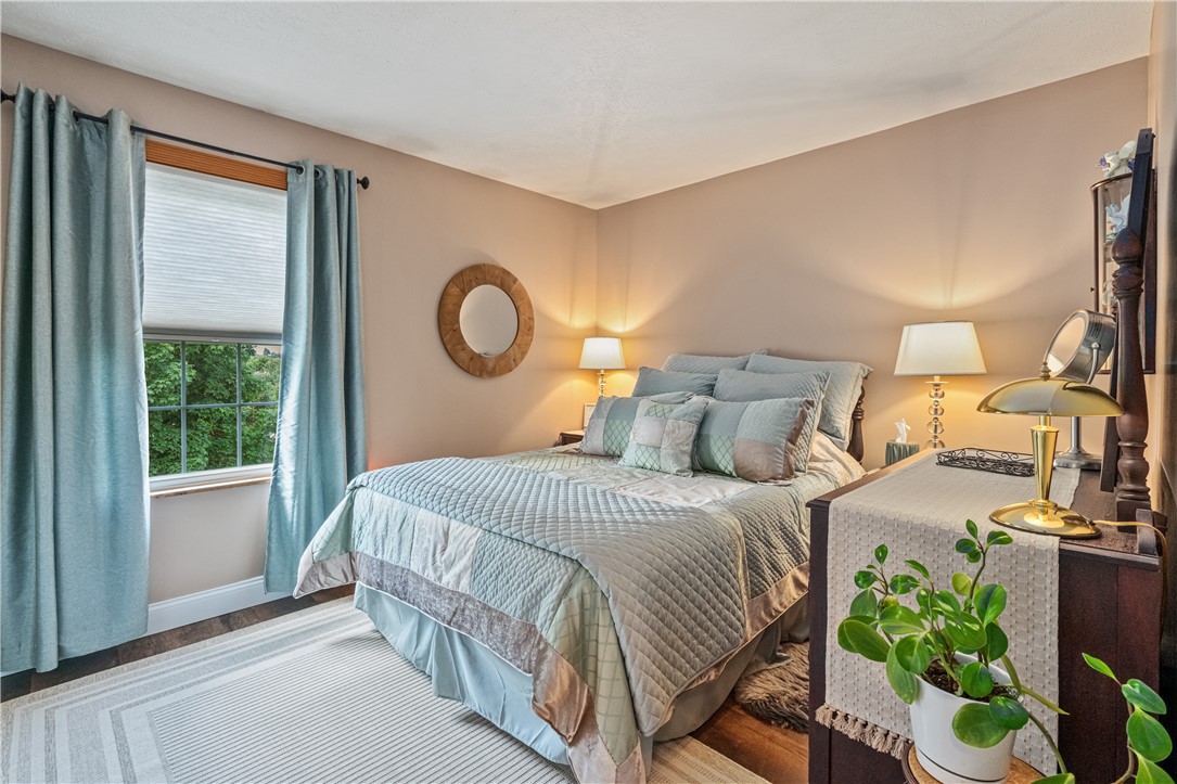 105 Forest Glen Dr