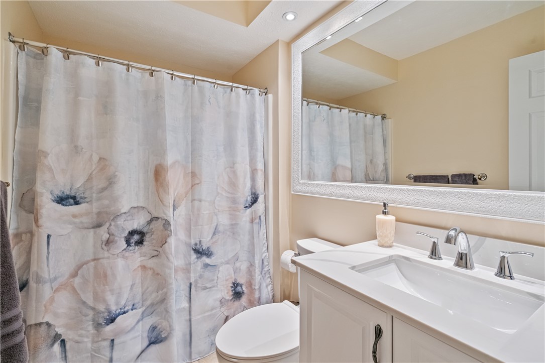 105 Forest Glen Dr