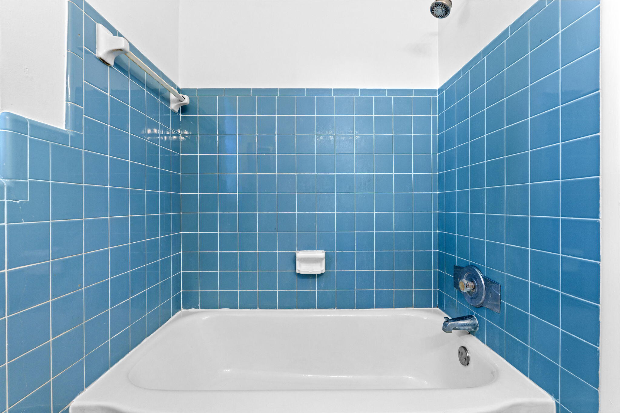 1439 W Broome Street