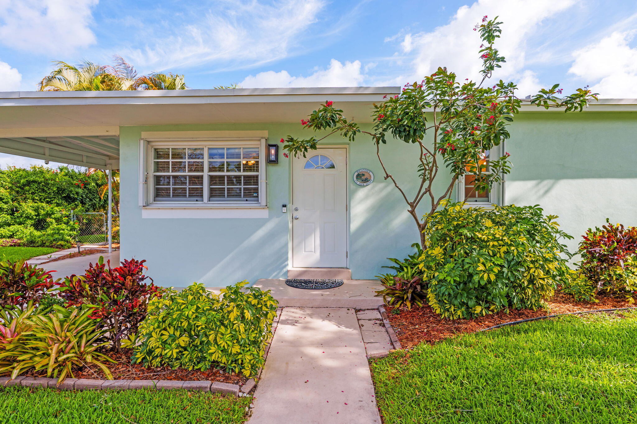 1439 W Broome Street