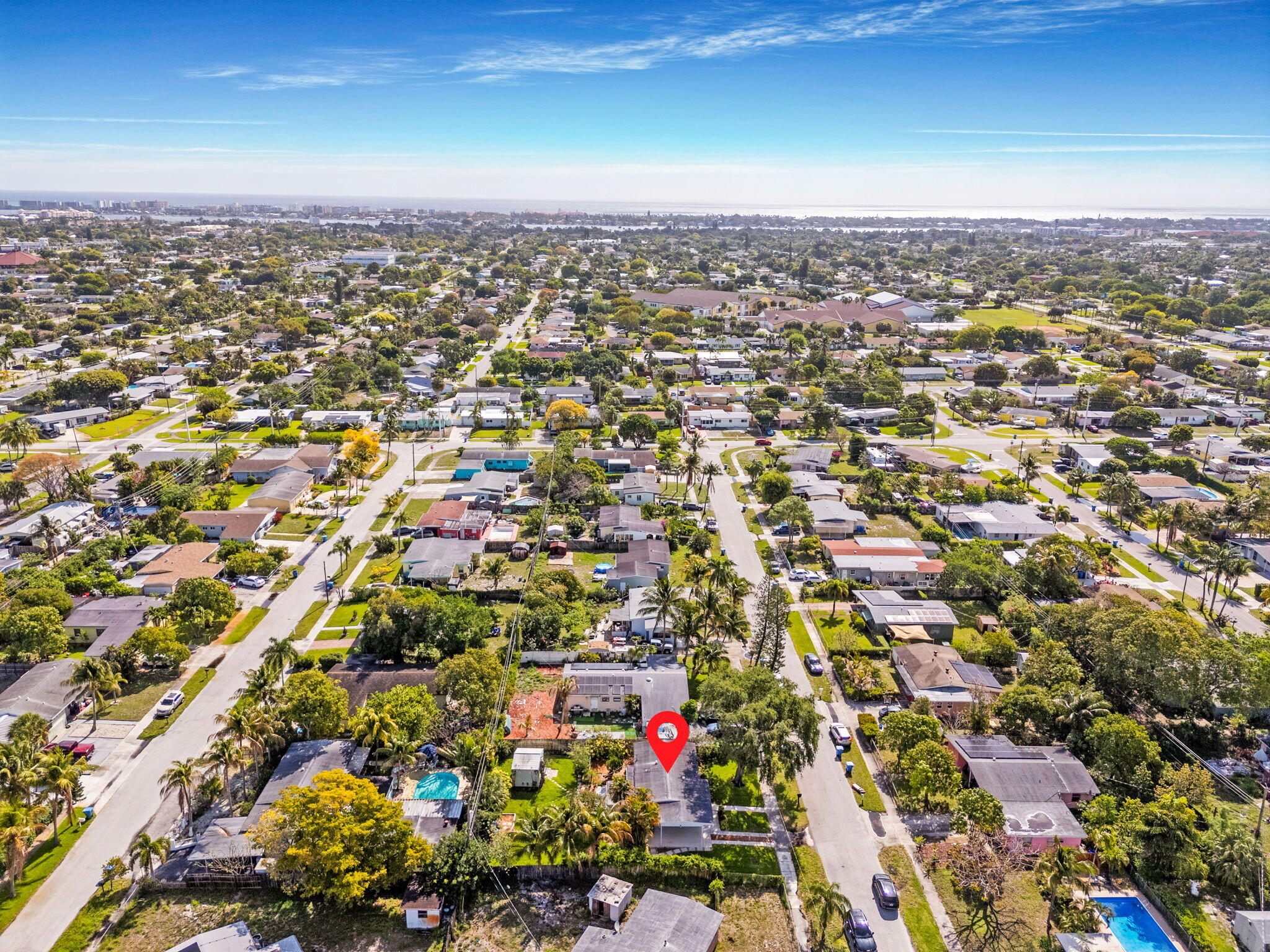 1439 W Broome Street