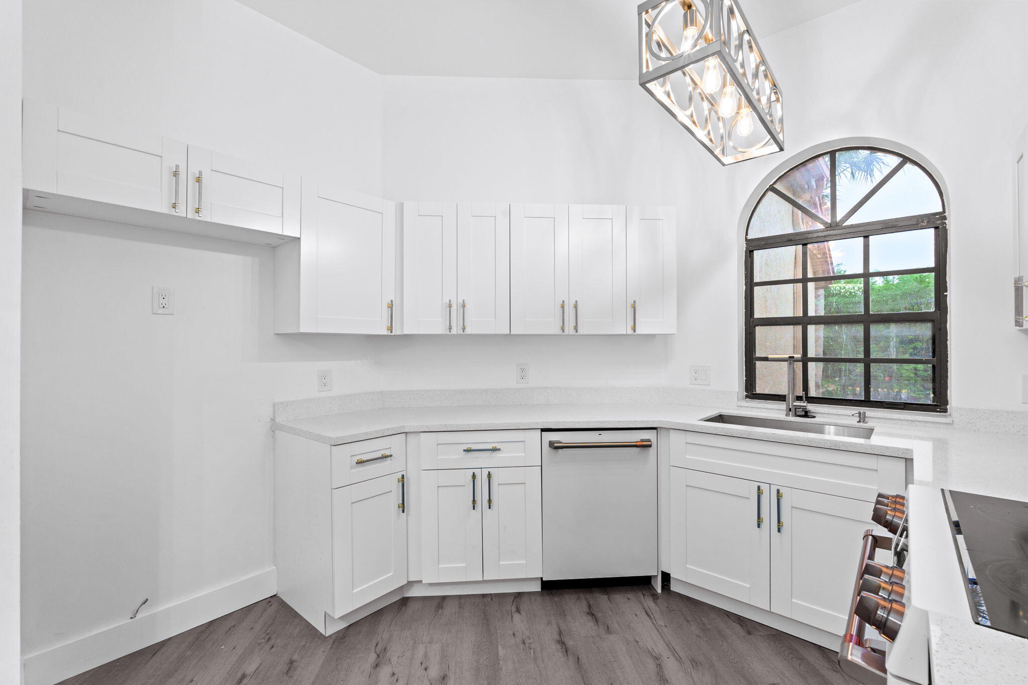 5131 Europa Drive I