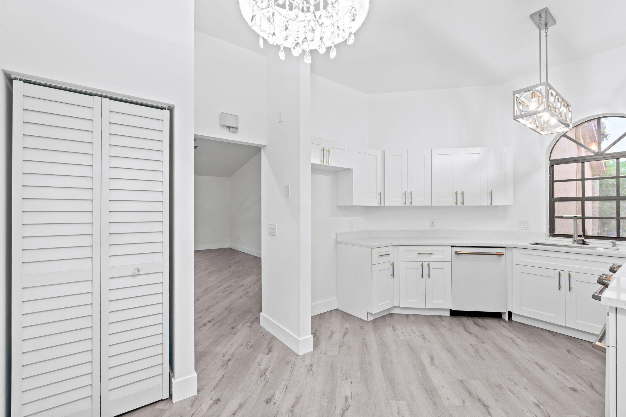 5131 Europa Drive I