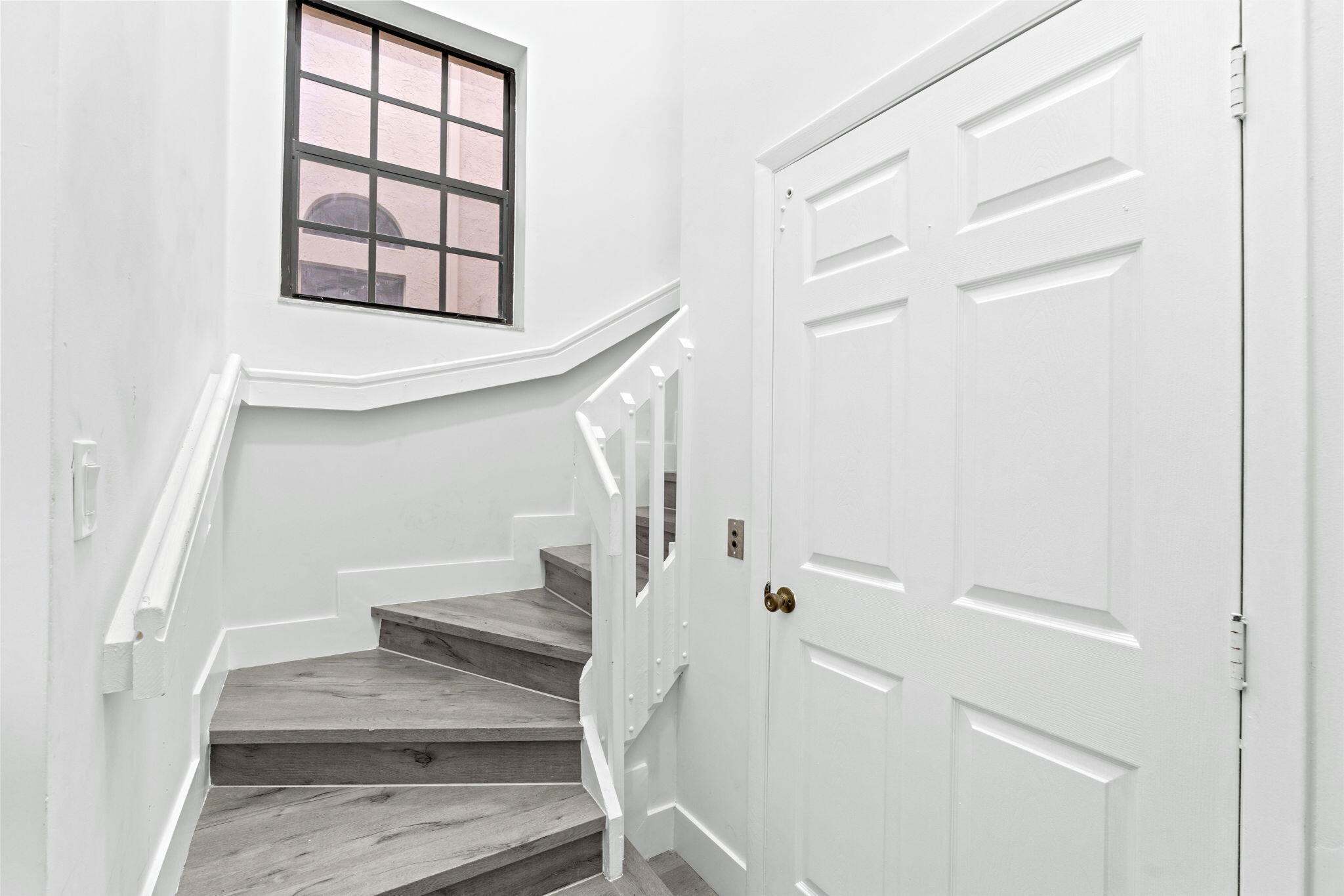 5131 Europa Drive I