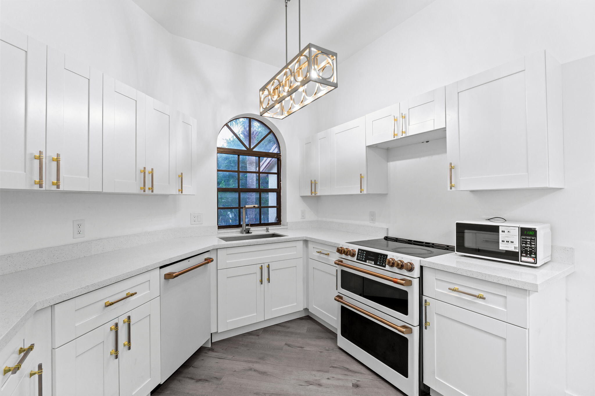 5131 Europa Drive I