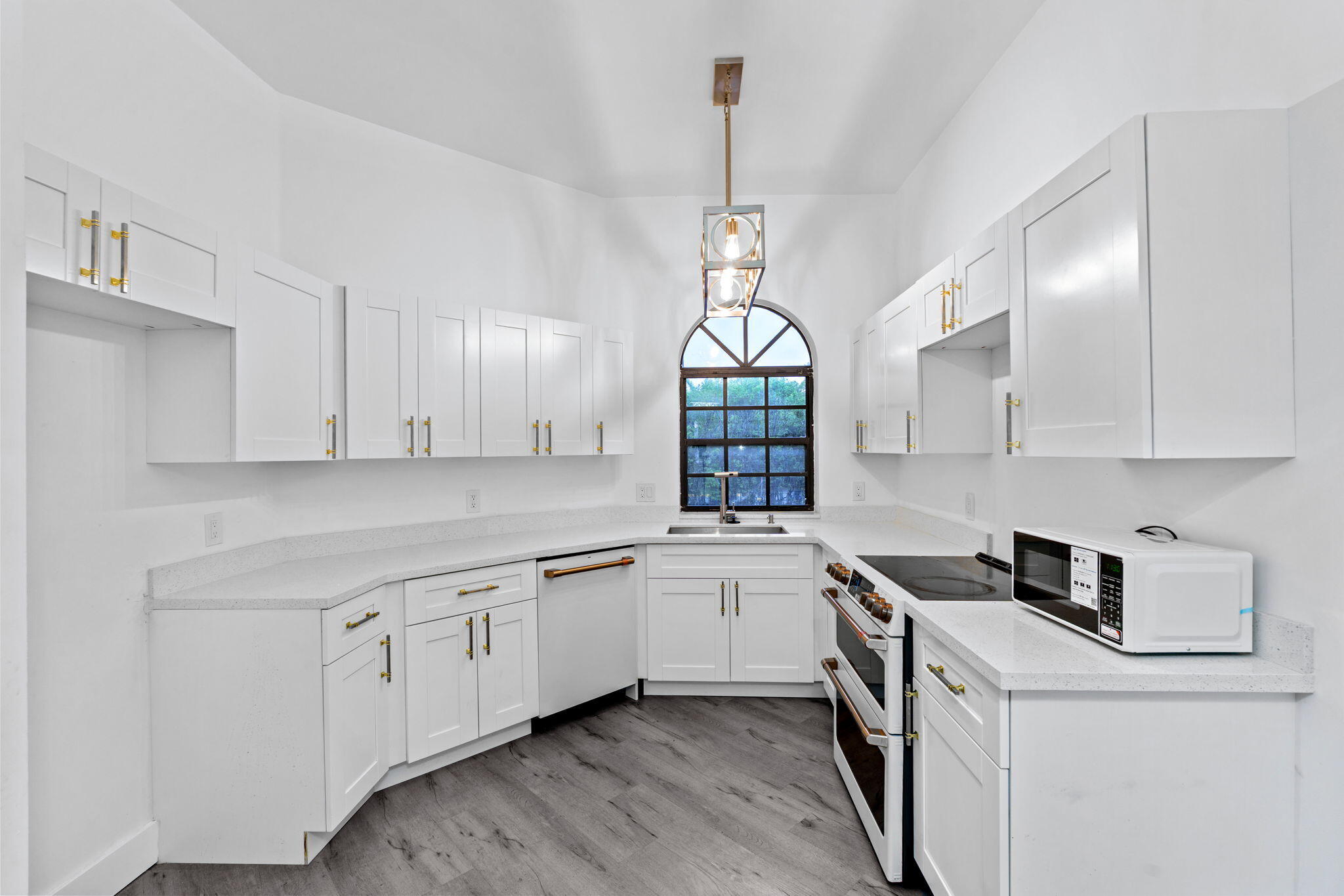 5131 Europa Drive I