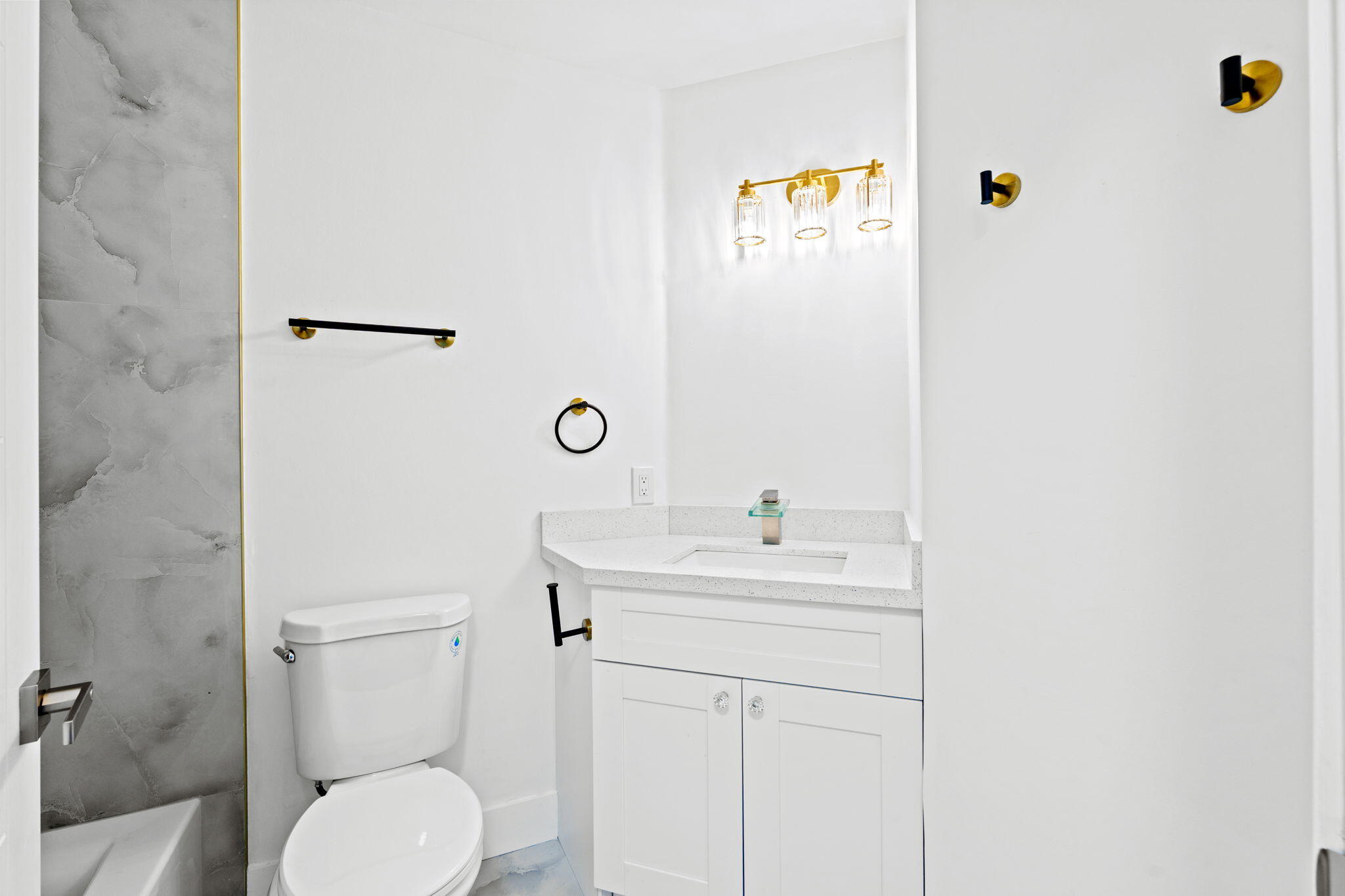 5131 Europa Drive I